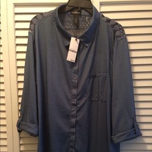 I’m selling a 3x Karen Brooks blouse.